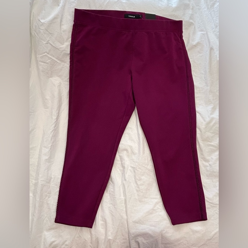 NWT Torrid Leggings